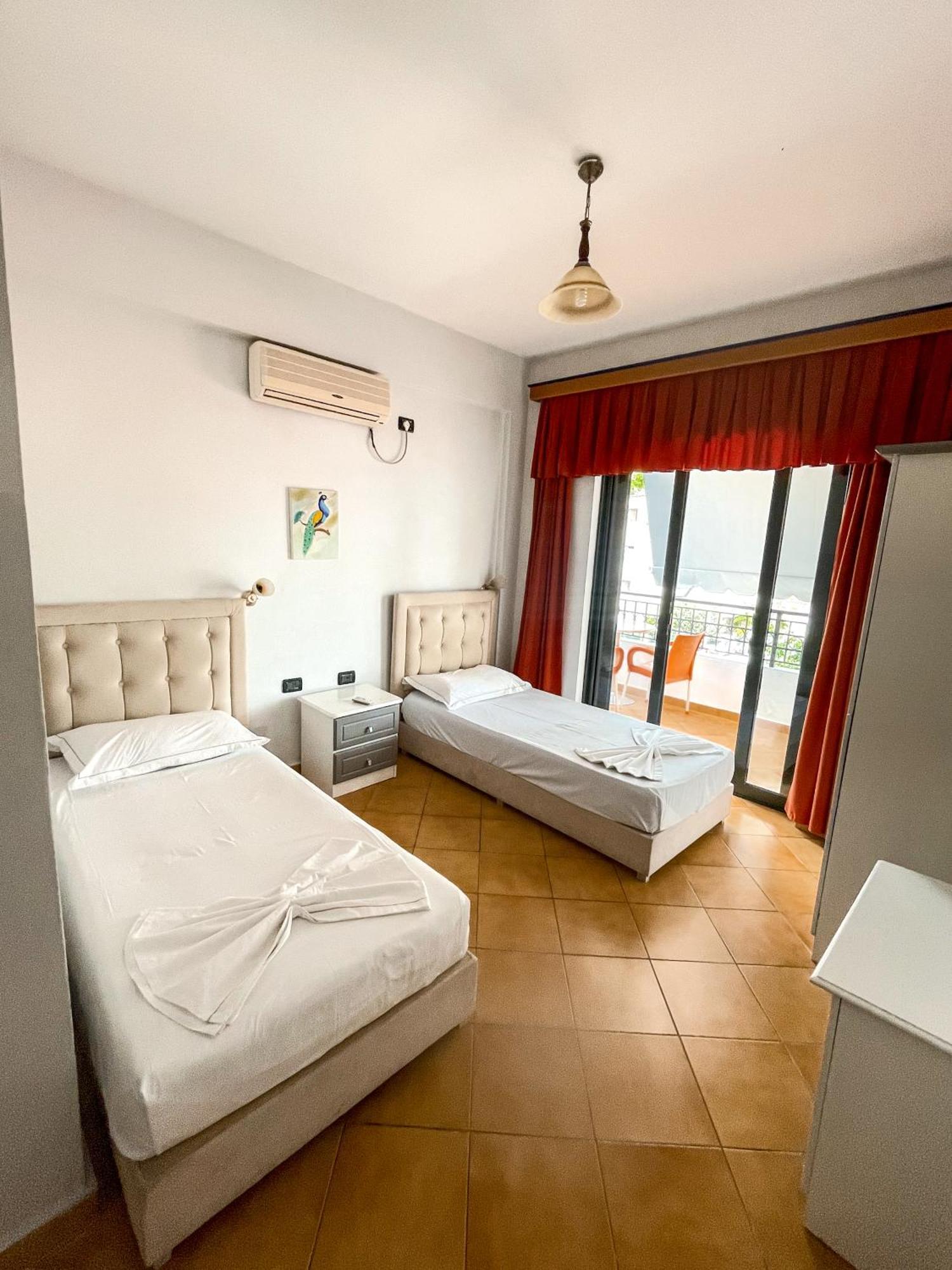 Hotel Kanina Sarandë Exterior foto